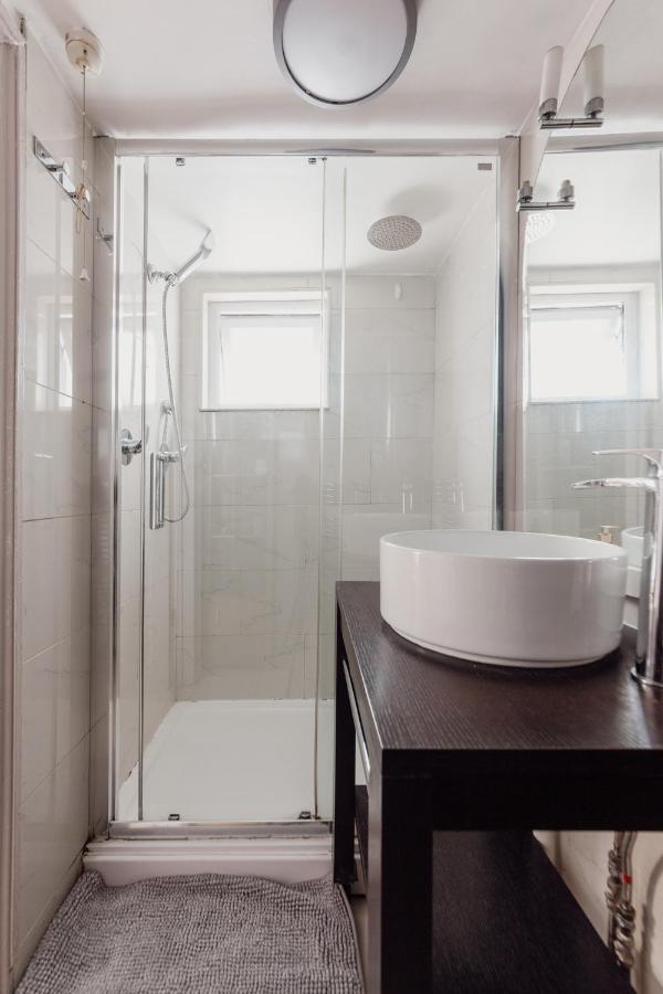Charming & Beautiful 2 Bed Flat In Zone 1 Apartment Londra Exterior foto